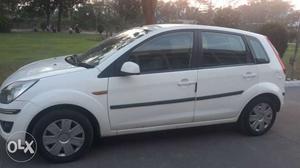  Ford Figo cng  Kms