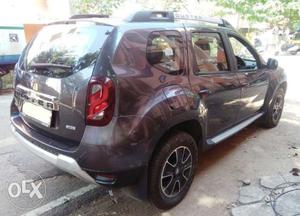 Renault DUSTER RXZ Topend Driven Only  kms