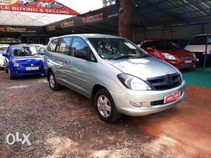 Toyota Innova 2.5 V 8 Str, , Diesel