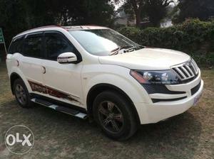 Mahindra Xuv500 w8 sports special edition diesel  Kms