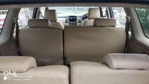 Toyota Innova 2.5 Gx 7 Str Bs-iii Ltd, , Diesel