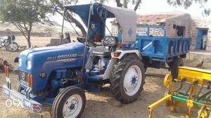 Good condition tractor with Aaujar