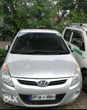 I20 car available for rent on monthly and daily basis