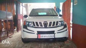 Mahindra Xuv500 diesel  Kms  year for seven