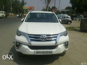 Toyota Fortuner 2.8 4x2 Mt, , Diesel