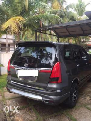  Toyota Innova diesel  Kms