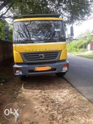 6-new tyres,good condition,paper third mnth