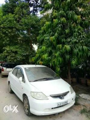  Honda City Zx cng  Kms