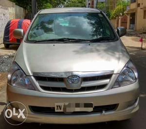  Toyota Innova diesel  Kms