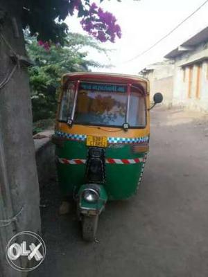CNG rickshaw
