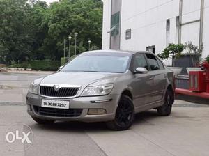 Skoda Laura Elegance 2.0 Tdi Cr At, , Diesel