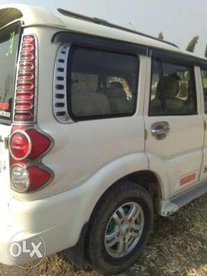  Mahindra Scorpio vlx top model diesel  Kms