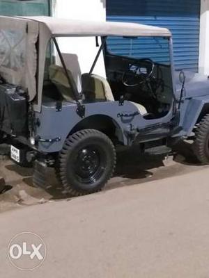 Willys jeep verry good condition brand new tays