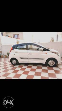  Hyundai Eon petrol  Kms