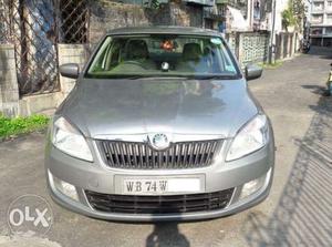 Skoda Rapid 1.6 Mpi Elegance At, , Petrol