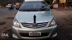 Toyota Innova 2.5 V 8 Str, , Diesel