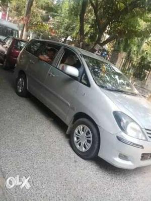  Toyota Innova diesel  Kms