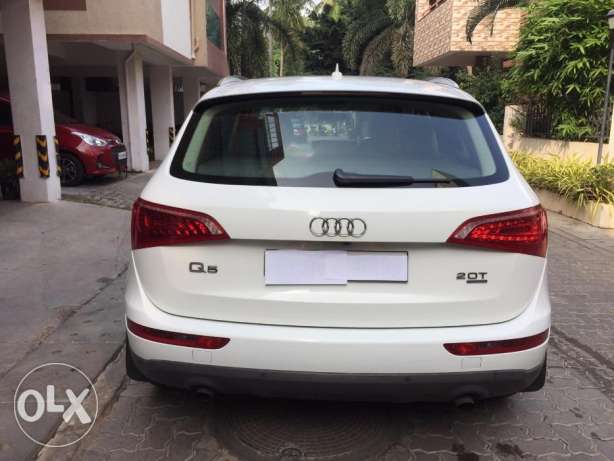Audi Q5 with fancy number