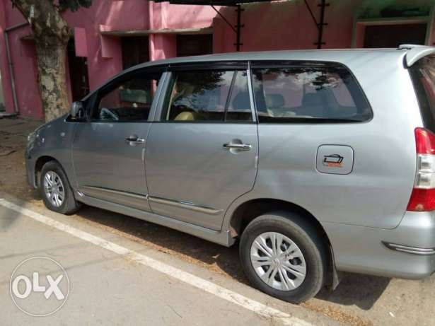  Toyota Innova diesel  Kms