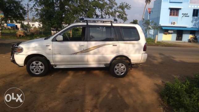 Chevrolet Tavera diesel  Kms  year