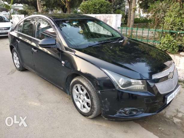 For sale cruze model  first owner colors -black