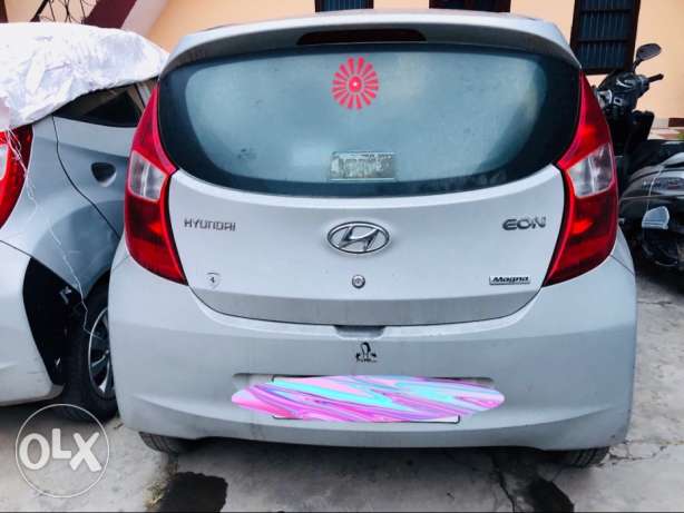  Hyundai Eon petrol  Kms