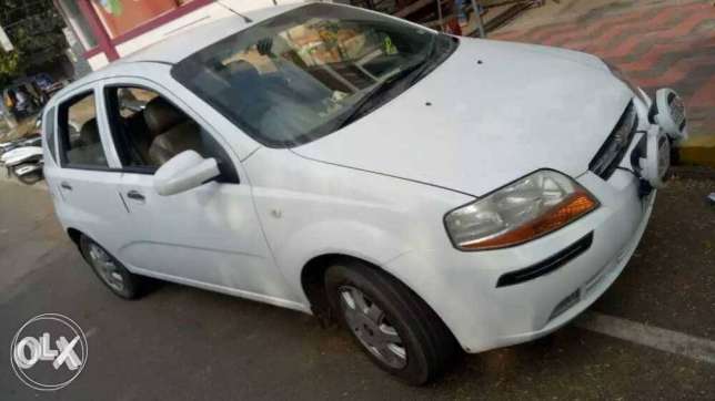  Chevrolet Aveo U Va petrol  Kms