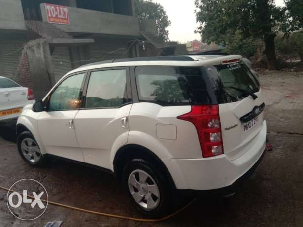  Mahindra Xuv500 diesel  Kms