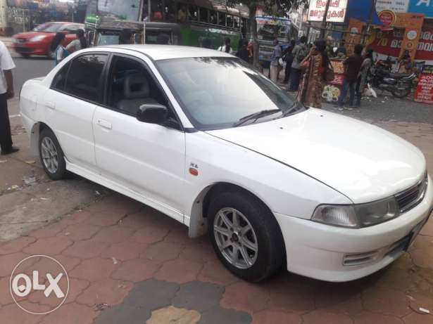  Mitsubishi Lancer diesel  Kms