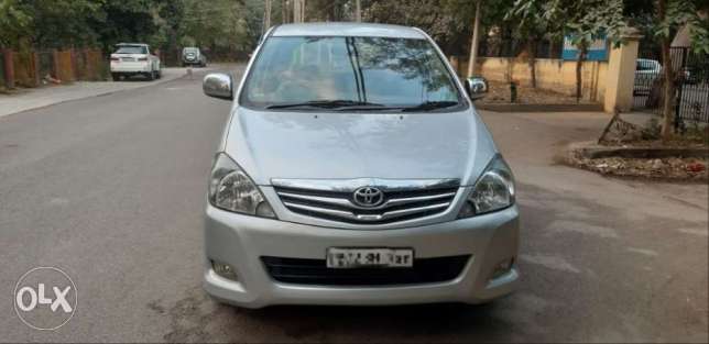 Toyota Innova 2.5 V 8 Str, , Diesel