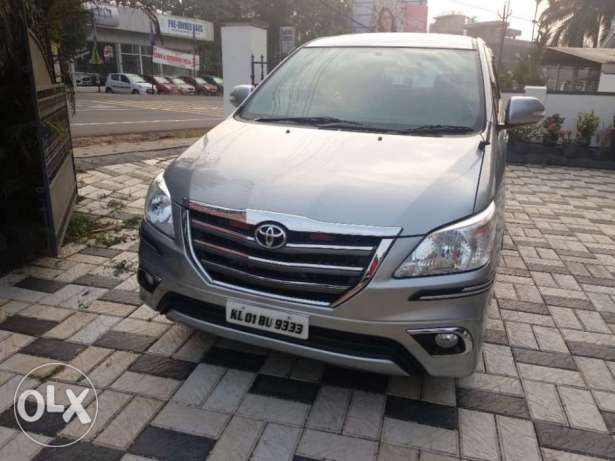 Toyota Innova 2.5 Vx 8 Str Bs-iii, , Diesel