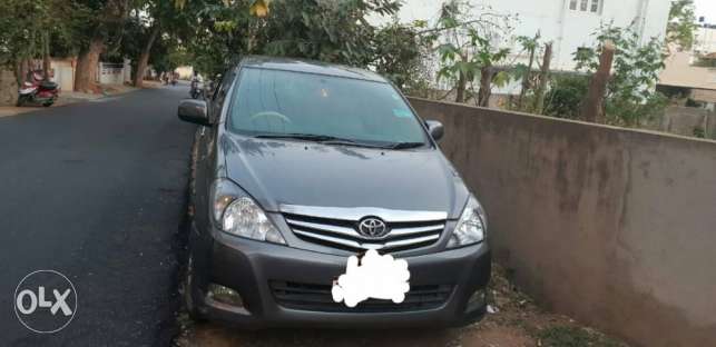 Excellent Condition Toyota Innova, Single Owner,  model