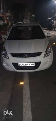 Hyundai i Meghana first owner  Kms with service