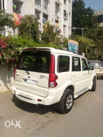 Mahindra Scorpio Vlx 4wd Airbag At Bs-iv, , Diesel