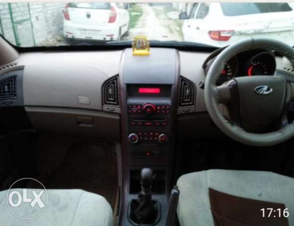 Mahindra Xuv500 diesel  Kms, Dec  Model