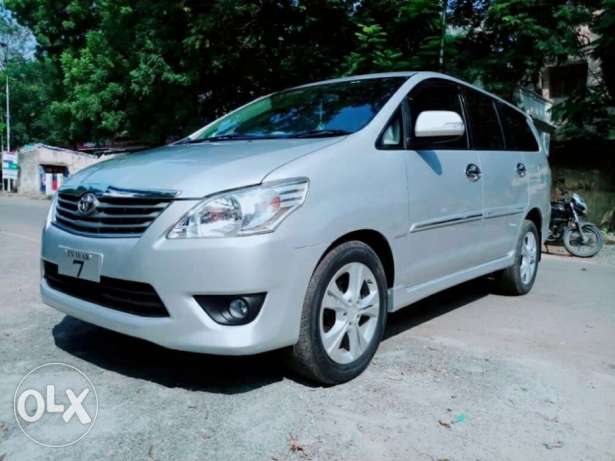 Toyota Innova 2.5 V 8 Str, , Diesel