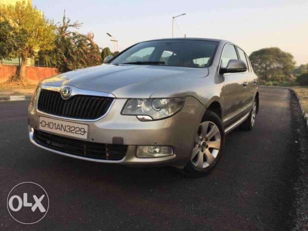 Skoda Superb Elegance 2.0 Tdi Cr At, , Diesel