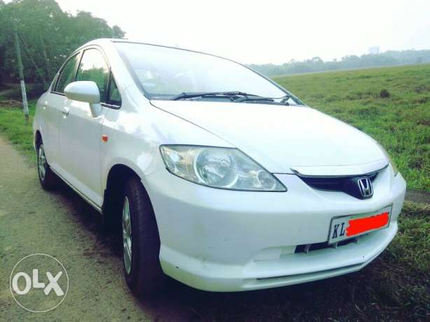 Honda City petrol  Kms  year mob 