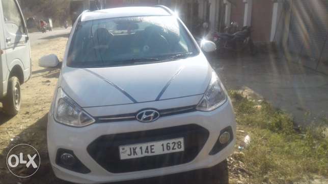  Hyundai Grand I10 petrol  Kms