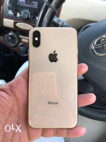 IPhone XS bill box 64 GB 2 month old 10 month