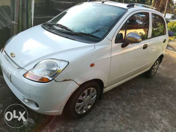  Chevrolet Spark petrol  Kms