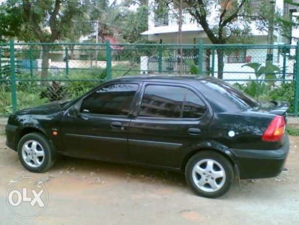  Ford Ikon petrol  Kms