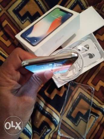 IPhone XS bill box 64GB 2 month old 10 month