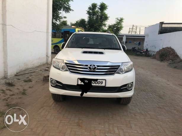 Toyota Fortuner diesel  Kms  year