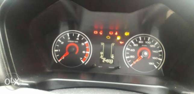 KUV K4 Mahindra petrol  Kms  year
