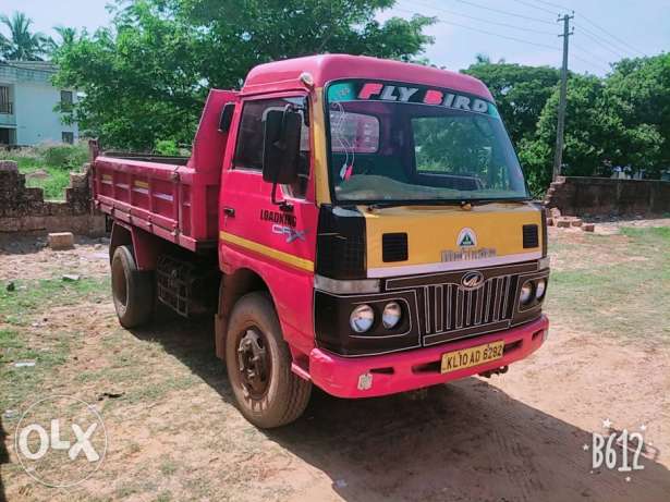  Mahindra tipper Others diesel  Kms