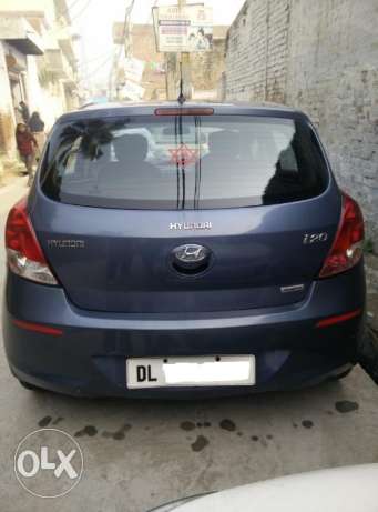 I20 Magna with CNG (on paper) in very good condition