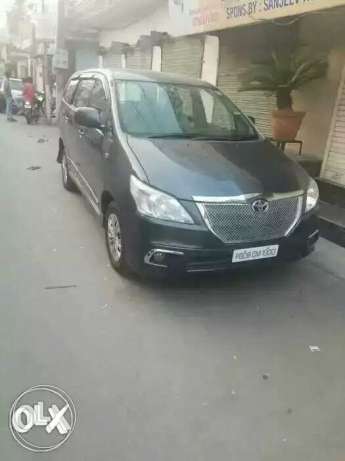  Toyota Innova diesel  Kms