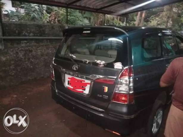  Toyota Innova diesel  Kms