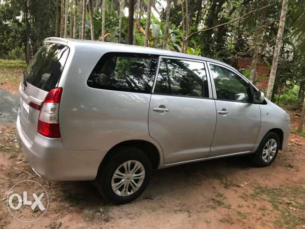  Toyota Innova diesel  Kms